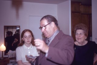 167 024. Philip E. Rosenberg slides seder + Betsy, Rusty, Horty