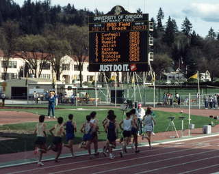 207 141. Runners at Hayward Field