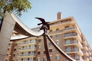 223 171. Salt Lake City, bird statue at Church entrance