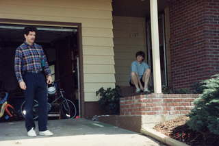 263 171. Larry and Patti Trachtenberg at home