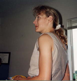 388 1n1. Sue