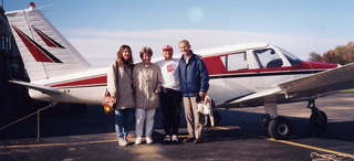 N4372J, Magda, Maria, Adam, and Teo at College Park (zoom in)