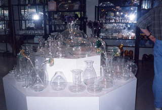 778 2ws. Glass in Venezuela