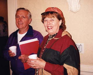 1066 4a1. HSV, Wayne and Joyce Smith