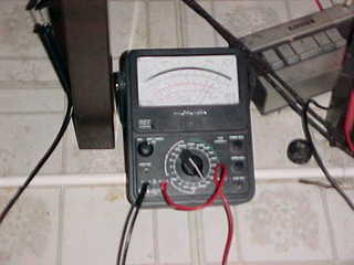1117 4a5. voltmeter, blurry