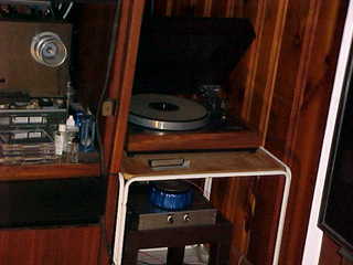 1133 4a8. Linn and homebuilt power supply
