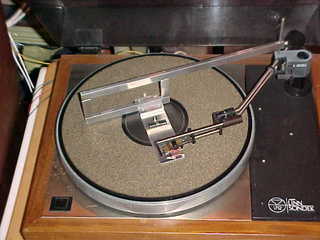 9 4sq. Dennesen Sound-Tracktor 7