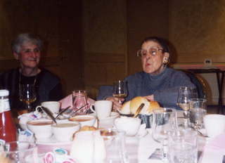 104 504. Gloria and Rita