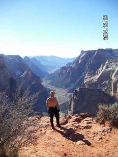 Canyonlands National Park, Adam. - Upheaval Dome - Adam