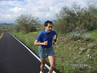 1285 5cl. Greg Glockner running at South Mountain Park