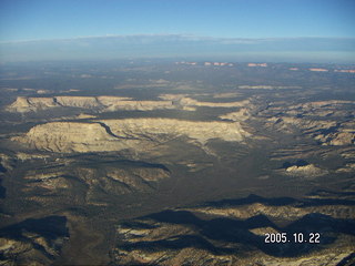 33 5ln. Aerial -- mesas in southern Utah -- No Man's Mesa