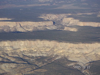 34 5ln. Aerial -- mesas in southern Utah -- No Man's Mesa
