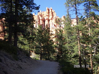 254 5ln. Bryce Canyon -- Peek-a-boo Loop
