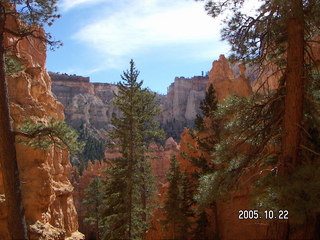 Bryce Canyon -- Peek-a-boo Loop -- high arch