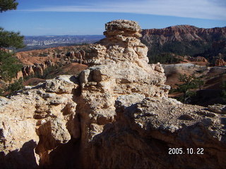 Bryce Canyon -- Queen's Garden trail -- balanced rock