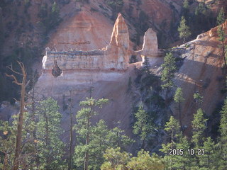 Bryce Canyon -- Navajo Loop -- twin bridges