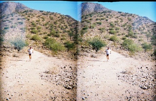 281 5pp. stereo-3D L+R parallel-eye Loreo -- Lost Dog Wash trail -- Adam running