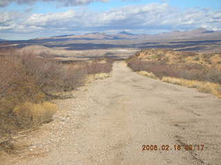 1654 5qj. dirt road run at San Carlos Airport (P13)