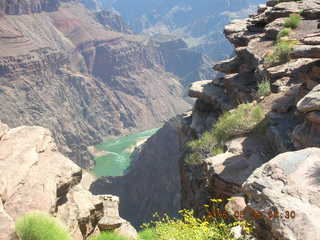 85 5t8. Plateau Point -- Mighty Colorado River