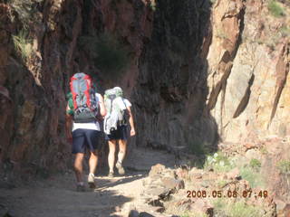54 5t8. view from Bright Angel trail -- hiking friends