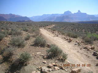 75 5t8. trail to Plateau Point