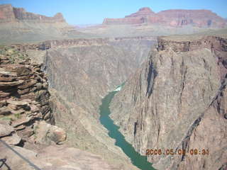 86 5t8. Plateau Point -- Mighty Colorado River