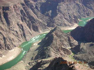 89 5t8. Plateau Point -- Mighty Colorado River