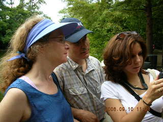 324 5xa. Philadelphia Zoo -- Betsy, Jennifer