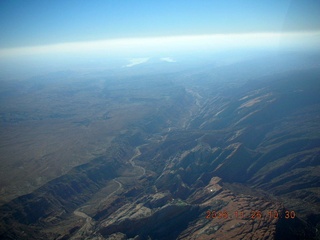 3 5zs. aerial -- Utah landscape -- Capital Reef area
