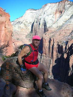 22 61s. Zion National Park - climb to Angel's Landing - Adam