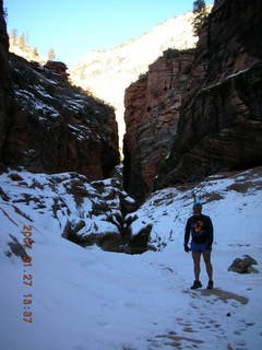 435 61t. Zion National Park - Observation Point hike - Adam