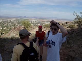 531 644. Camelback hike (braz) - Ken, Adam, Mike