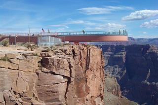 24 657. Grand Canyon West - Skywalk