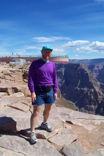 26 657. Grand Canyon West - Adam and Skywalk