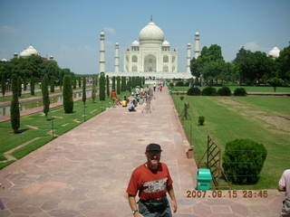 48 69e. Taj Mahal main building in distance - Adam