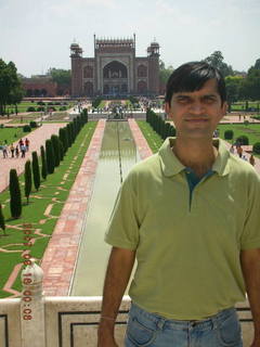 74 69e. Taj Mahal pool, entrance - Sudhir