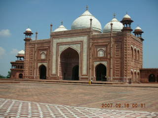 132 69e. Taj Mahal mosque