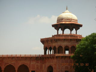 Taj Mahal ornate main building - Sudhir, Adam