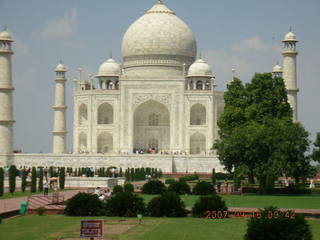164 69e. Taj Mahal main building