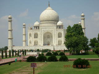 165 69e. Taj Mahal main building