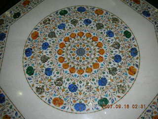 Agra - inlaid-marble table