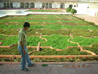 278 69e. Agra Fort - garden, Sudhir