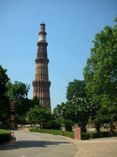Qutub Minar, Delhi - bigger tower base