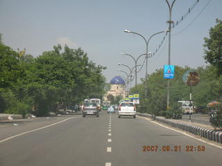 193 69h. driving in Delhi