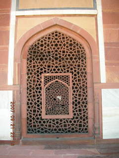245 69h. Humayun's Tomb, Delhi - ornate arch window