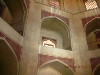 251 69h. Humayun's Tomb, Delhi - indoor arches