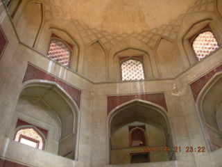 255 69h. Humayun's Tomb, Delhi - indoor arches
