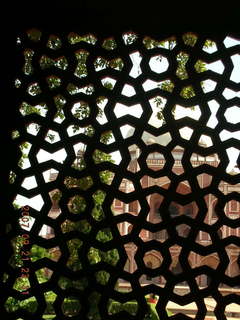 280 69h. Humayun's Tomb, Delhi - ornate window