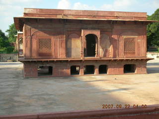195 69j. Red Fort, Delhi