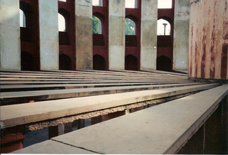 39 69l. Tim's pictures - Jantar Mantar - Delhi, India